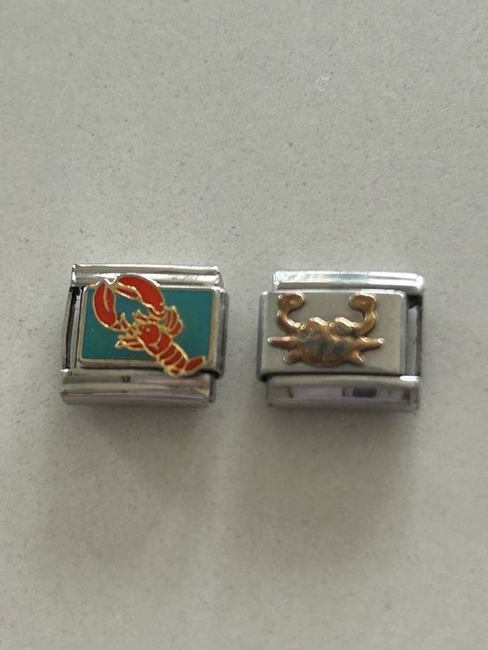 Zoppini Jewelry - Set of 2 Vintage Italian Charms 9mm - Zoppini 18K Gold Crab & Enamel Lobster